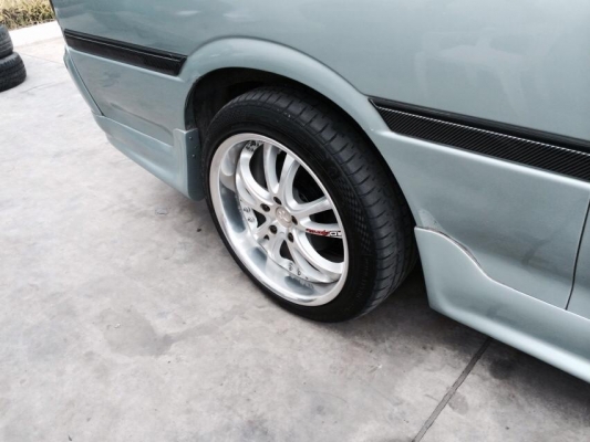 ขายล้อแท้5/114.3  ขอบ18 หน้า8หลัง9 ตื้น ลึก  พร้อมยาง