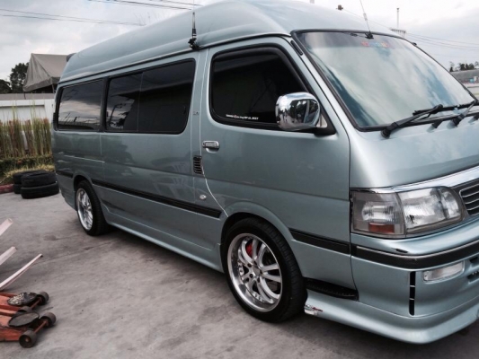 ขายล้อแท้5/114.3  ขอบ18 หน้า8หลัง9 ตื้น ลึก  พร้อมยาง