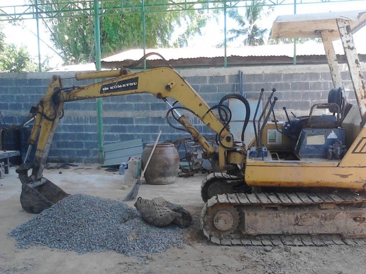 ขาย((138.000)) แบคโครเล็ก komutsu. PC20-3 เครื่องดีปั้มแรง สภาพดีพร้อมใช้