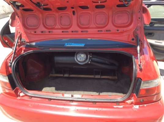 ขายรถ  Honda civic ปี 92 เครื่องใหม่ D15B หัวฉีด เกียร์ออโต้ ติดแก๊ส LPG  ภายในเบาะหนัง มีขาดบ้าง กระจกไฟฟ้่าทั้งคัน วิทนุCD แอร์เย็น ตัวถังสีเต็มเงา แม็ก 15 ยางดี เครื่องวิ่งดี เกียร์เ