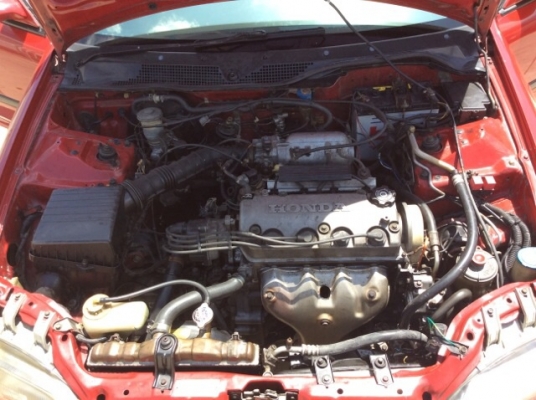 ขายรถ  Honda civic ปี 92 เครื่องใหม่ D15B หัวฉีด เกียร์ออโต้ ติดแก๊ส LPG  ภายในเบาะหนัง มีขาดบ้าง กระจกไฟฟ้่าทั้งคัน วิทนุCD แอร์เย็น ตัวถังสีเต็มเงา แม็ก 15 ยางดี เครื่องวิ่งดี เกียร์เ