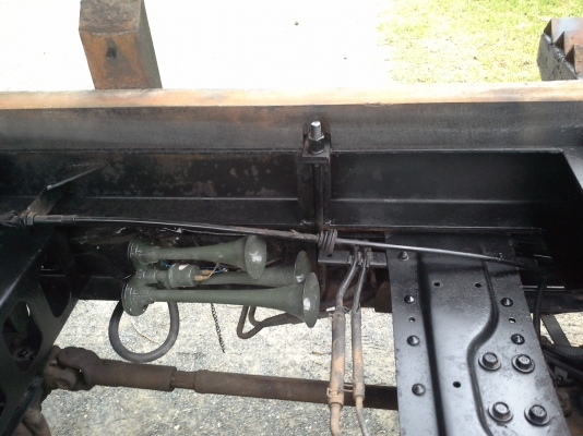 คุณ วิรัตน์ รับรถกลับบ้านแล้วครับ ขอบคุณครับ  6 ล้อดั้ม HINO ดูโท่ 130 แรง เทอร์โบว์ หัวกว้าง ปี 46 แอร์ เพาเวอร์ เบรกทริฟฟี่ รถสวยจัด พร้อมใช้สุดๆ