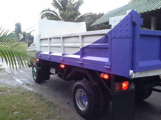 คุณ วิรัตน์ รับรถกลับบ้านแล้วครับ ขอบคุณครับ  6 ล้อดั้ม HINO ดูโท่ 130 แรง เทอร์โบว์ หัวกว้าง ปี 46 แอร์ เพาเวอร์ เบรกทริฟฟี่ รถสวยจัด พร้อมใช้สุดๆ