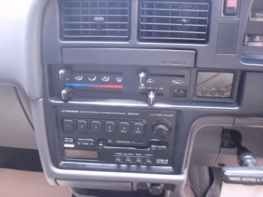 ขาย TOYOTA LN 111 SR5 2.8 รุ่นนำเข้าแท้ๆ สวยๆ สมบูรณ์มาก ขาย TOYOTA LN 111 SR5 2.8 รุ่นนำเข้าแท้ๆ สวยๆ สมบูรณ์มาก