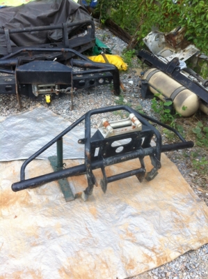 กันหน้า4x4 ไมตี่ งานสร้างเอง รับแปลงใส่รุ่นอื่นด้วยครับ