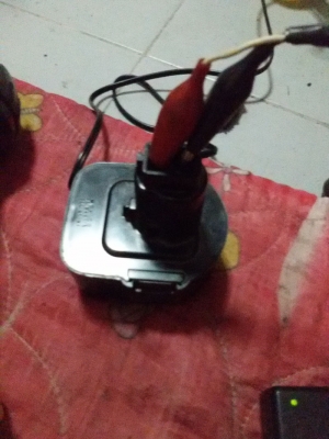 ขายสว่านไร้สาย Dewalt XRP 12v สำหรับงานหนัก พร้อมแบต ที่ชาร์จ(ดัดแปลงเอง) พร้อมกล่องใส่+ไฟฉาย 3200 บ.