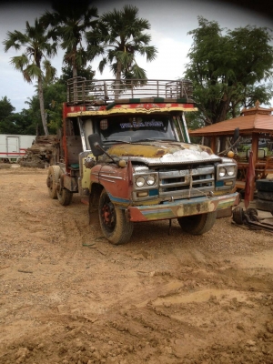 ISUZU-หัวยาว-เพลาเดียว-เครื่อง6BF-เพาว์เวอร์.ทิ๊ปฟี่ครื่งท่อน.ครัชซีมีตำหนิ.ทะเบียนพร้อม.ขายตามสภาพครับราคา.195.000.บ