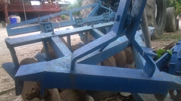 ฐาน7 รถไถฟอร์ด