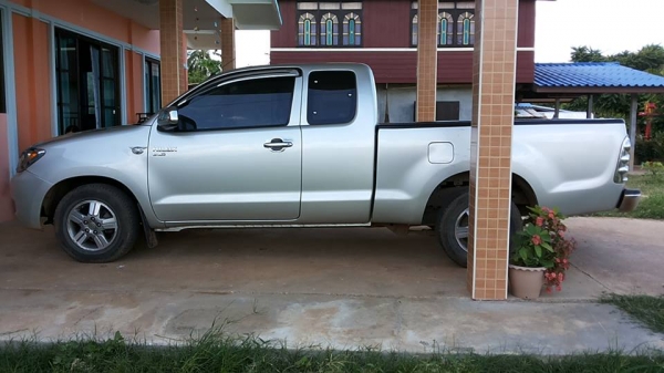 ***ขายแล้วครับขอบคุณ Truck2hand ขายกระบะแค็ปบ้านๆ TOYOTA HILUX VIGO 2.5E EXTRACAB ปี48/05 เครื่องเดิมเกียร์เดิม เครื่องแน่น แห้งดี แรงดี เกียร์ไม่มีหอน ช่วงล่างหนึบดี คัสซีสวยเดิม ไม่ผุ ไม่ดาม กระบะดีมีพื้นปูกระบะ หน้า-หลังเดิมๆ ไม่เคยชนหนัก ภายในคอนโซลเต