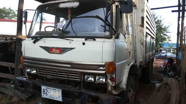 **690,000 บ.ต่อรอง**<<ถูกๆจัดให้ ร่วมสู้ด้วยกัน พี่น้องครับ !!>>ขาย10ล้อ2เพลาไม่ดั้ม HINO SUMO FM226 EM100-220HP เครื่องเดิมเกียร์เดิม สโลวเดิม เครื่องดีแรงดี แน่นดี สตาร์ทติดง่าย เกียร์ดีไม่หลุด ช่วงล่าง2เพลาเดิม คัสซีดีใหญ่ ไม่ปะไม่ดาม มีบวม **690,000 บ.ต่อรอง**<<ถูกๆจัดให้ ร่วมสู้ด้วยกัน พี่น้องครับ !!>>ขาย10ล้อ2เพลาไม่ดั้ม HINO SUMO FM226 EM100-220HP เครื่องเดิมเกียร์เดิม สโลวเดิม เครื่องดีแรงดี แน่นดี สตาร์ทติดง่าย เกียร์ดีไม่หลุด ช่วงล่าง2เพลาเดิม คัสซีดีใหญ่ ไม่ปะไม่ดาม มีบวม