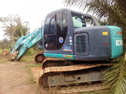 ขายแบคโฮ  KOBELCO 135  YY  04 รถสวยพร้อมใช้