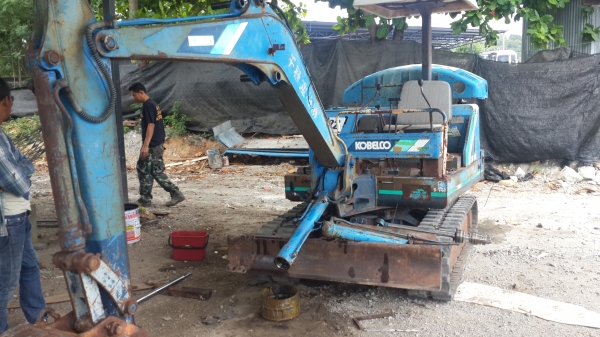 ขายรถขุดkobelco.sk027.....บูมยาว