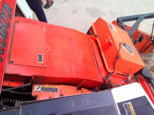 รถเกี่ยวนวดข้าว คูโบต้าDC60 พร้อมใช้งานราคาถูกๆ เจ้าของขายเองครับ