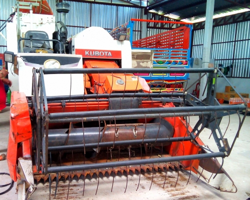 รถเกี่ยวนวดข้าว คูโบต้าDC60 พร้อมใช้งานราคาถูกๆ เจ้าของขายเองครับ