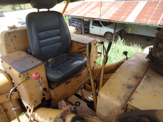 ขายรถแทร็กเตอร์D50Sดันต๊กตีนตะขาบสภาพพร้อมใช้งาน ขายรถแทร็กเตอร์D50Sดันต๊กตีนตะขาบสภาพพร้อมใช้งาน