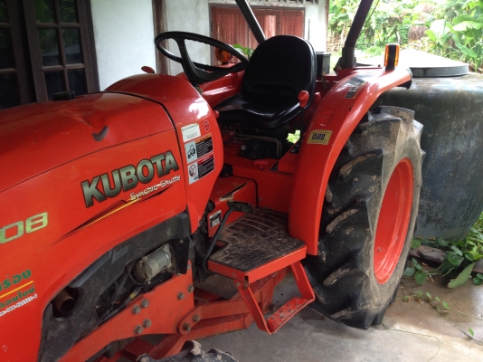 รถไถ KUBOTA L3608 อายุการใช้งาน 1101 ชั่วโมง พร้อมอุปกรณ์ 2รายการ ผานดันหน้า ผาน 6 เครื่ิองดี ราคา28