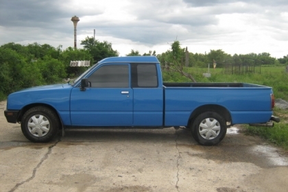 KB แค๊ป หัวโหนก สีสวย เครื่อง 2500 ช่วงล่างดีไม่มีผุ