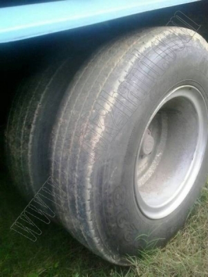 หางพ่วงเทเลอร์12ล้อ 3เพลา ของบริษัทสามมิตร ปี52