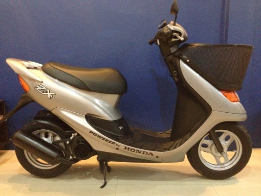 Dio zx Cesta 50cc ตะกร้าหน้าใหญ่ (สีบรอนเทา) ประกอบใหม่เลยคับ *รูปทุกมุม* Dio zx Cesta 50cc ตะกร้าหน้าใหญ่ (สีบรอนเทา) ประกอบใหม่เลยคับ *รูปทุกมุม*
