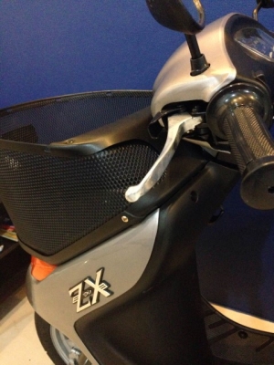 Dio zx Cesta 50cc ตะกร้าหน้าใหญ่ (สีบรอนเทา) ประกอบใหม่เลยคับ *รูปทุกมุม* Dio zx Cesta 50cc ตะกร้าหน้าใหญ่ (สีบรอนเทา) ประกอบใหม่เลยคับ *รูปทุกมุม*