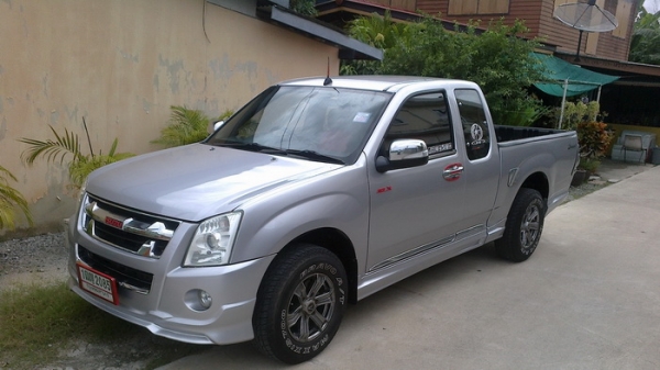 ขาย Isuzu Dmax X-Siries เครื่อง2.5 เกียร์ธรรมดา