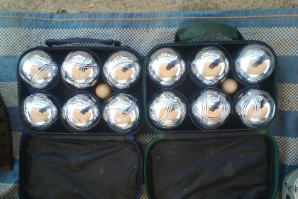 ชุดเปตองพร้อมแก่นพร้อมใช้สภาพสวยๆครับ มี 6  ลูกครับพร้อมแก่นพร้อมสาย  และกระเป๋าครับราคานี้คุ้มมากครับ