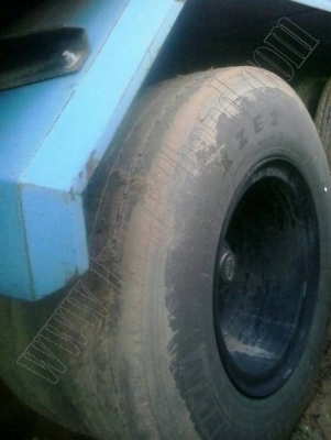 หางพ่วงเทเลอร์12ล้อ 3เพลา ของบริษัทสามมิตร ปี52