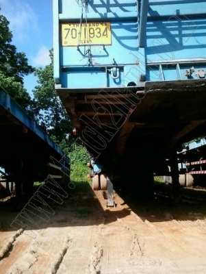 หางพ่วงเทเลอร์12ล้อ 3เพลา ของบริษัทสามมิตร ปี52