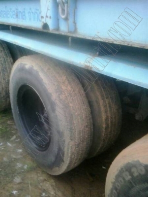 หางพ่วงเทเลอร์12ล้อ 3เพลา ของบริษัทสามมิตร ปี52