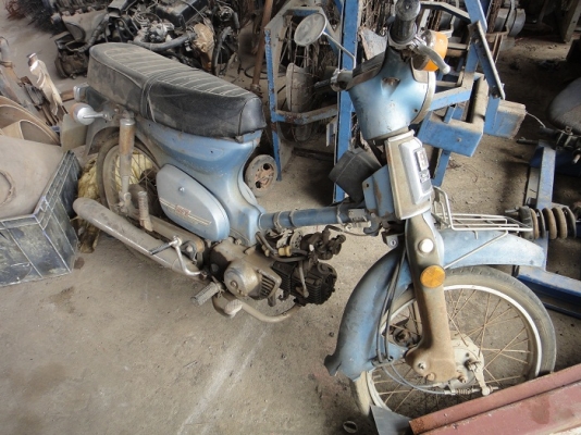 Honda คลาสสิก ตามรูปเดิม ๆ