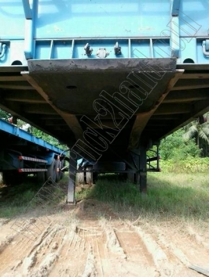 หางพ่วงเทเลอร์12ล้อ 3เพลา ของบริษัทสามมิตร ปี52