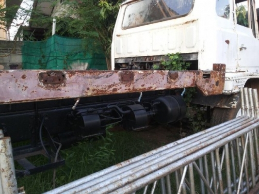 ขายรถหกล้อ HINO  6  สูบ 150 แรงม้า 2 เพลา 4 ล้อ ยาง 6 เส้น