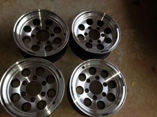 ขายล้อแม็ก 14 ใส่กระบะ 6 รู