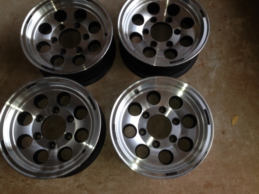 ขายล้อแม็ก 14 ใส่กระบะ 6 รู