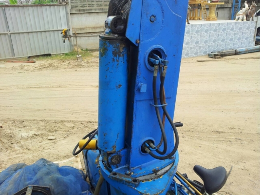 เครน TADANO 5 ตันท้องวี (5เหลี่ยม) ยาว4ปอก 3ชัก ใช้งานปกติ เพิ่งยกลงจากรถ บูมสภาพดี ไม่คดไม่งอ