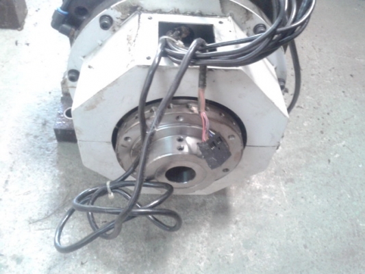 ขายชิ้นส่วนเครื่องจักรครับ BALL SCREWS,Spindle CNC lathe ขายชิ้นส่วนเครื่องจักรครับ BALL SCREWS,Spindle CNC lathe