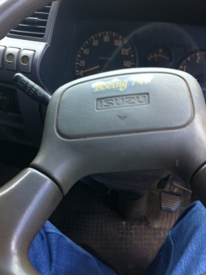 6ล้อกลางISUZU 130 แรง NPR71L-7405153 ...รถบรรทุกถังน้ำยางพารา..ใช้น้อย สวยมาก...