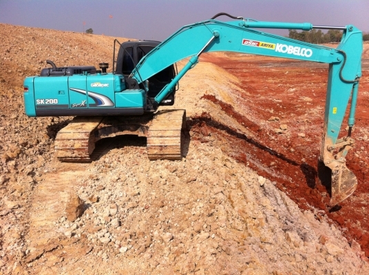 ขายแบคโฮ kobelco sk200 superx yn12 5,xxx ชม. ปี55