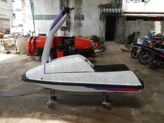 ขายเจ็ทสกี SUPERJET SKI เรือยืน YAMAHA 650 ขายเจ็ทสกี SUPERJET SKI เรือยืน YAMAHA 650