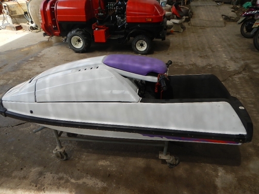 ขายเจ็ทสกี SUPERJET SKI เรือยืน YAMAHA 650 ขายเจ็ทสกี SUPERJET SKI เรือยืน YAMAHA 650