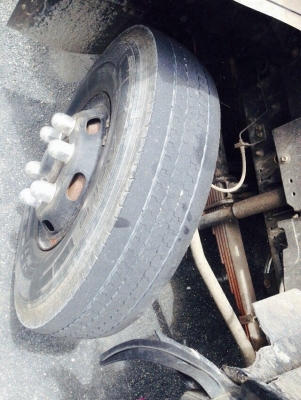 ขายรถ6ล้อดั้ม ISUZU MP1FRR90H เครื่อง 210 แรงม้า สนใจโทร 081-9701072