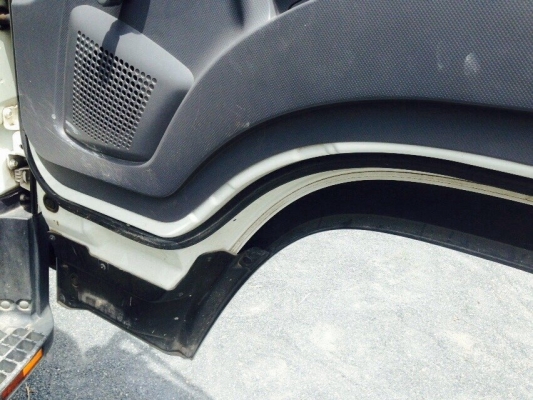 ขายรถ6ล้อดั้ม ISUZU MP1FRR90H เครื่อง 210 แรงม้า สนใจโทร 081-9701072