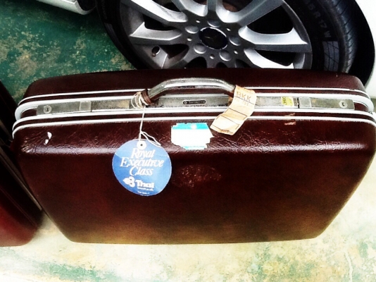 กระเป๋าชายใหญ่แห่งบ้านทรายทอง คู่ละ1800.-ด่วนๆ