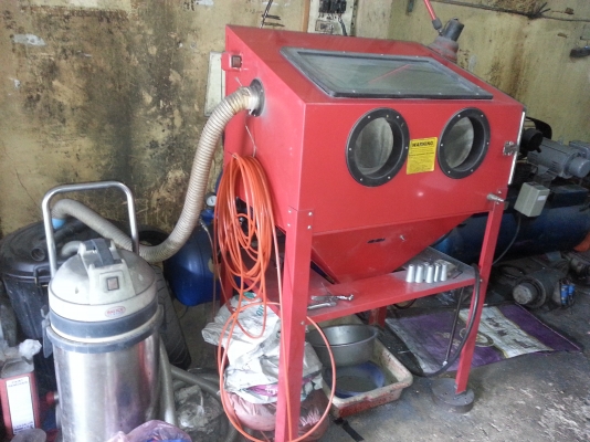ขายเครื่องยิงทรายพร้อมปั้มลมอุปกรครบพร้อมยิง