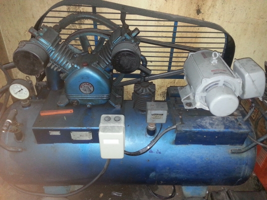 ขายเครื่องยิงทรายพร้อมปั้มลมอุปกรครบพร้อมยิง