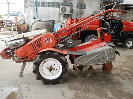 ขายรถพรวนดิน KUBOTA T7 พร้อมใช้งาน ขายรถพรวนดิน KUBOTA T7 พร้อมใช้งาน