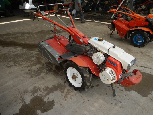 ขายรถพรวนดิน KUBOTA T7 พร้อมใช้งาน ขายรถพรวนดิน KUBOTA T7 พร้อมใช้งาน