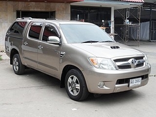 TOYOTA VIGO D4D Double Cab E 2.5 MT ปี 2006 ขายถูก จัดไฟแนนซ์ได้ค่ะ T.086-527-9533