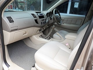 TOYOTA VIGO D4D Double Cab E 2.5 MT ปี 2006 ขายถูก จัดไฟแนนซ์ได้ค่ะ T.086-527-9533