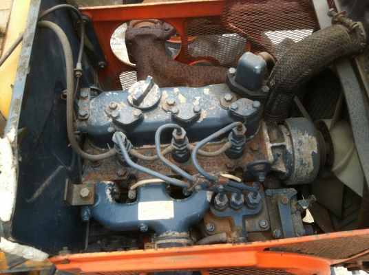 ขายด่วน รถไถนาคูโบต้าb7001 ขับเคลื่อน4ล้อ ขายด่วน รถไถนาคูโบต้าb7001 ขับเคลื่อน4ล้อ